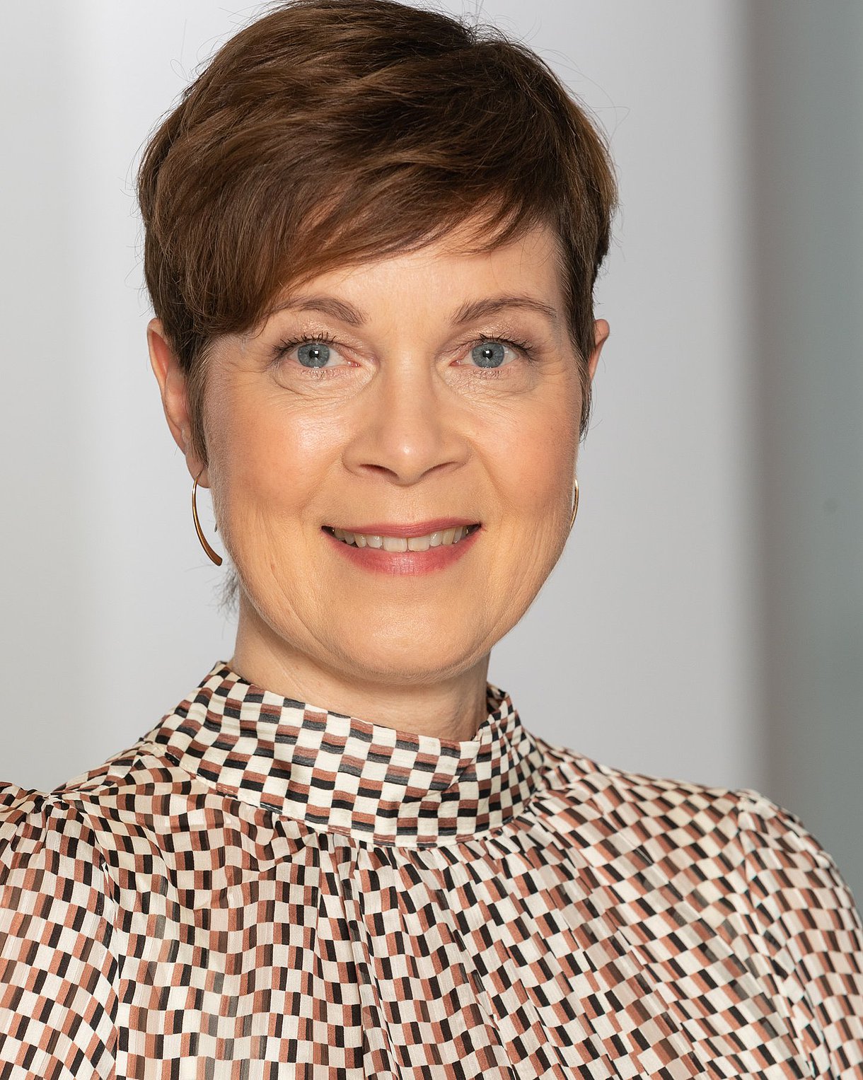 Porträt von Sabine Deutscher, Mitglied des Vorstandes der AOK Rheinland/Hamburg
