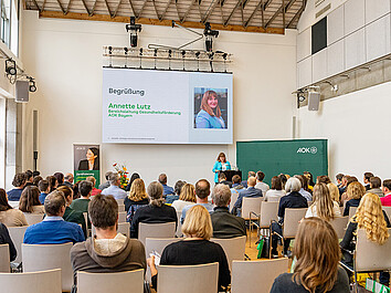 New Work Begrüßung Begrüßung durch die Bereichsleiterin Annette Lutz