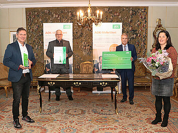 Das Gruppenfoto zeigt Beschäftigte der Kreisstadt Saarlouis als Regionalsieger Saarland des AOK-MehrWert-Gesundheitspreis 2019. 