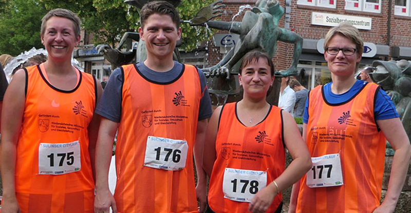 Citylauf Mitarbeiter der Ambulanten Kinderkrankenpflege „Krank und Klein – bleib daheim GmbH“ hatten viel Spaß bei der Teilnahme am Sulinger Firmenlauf.