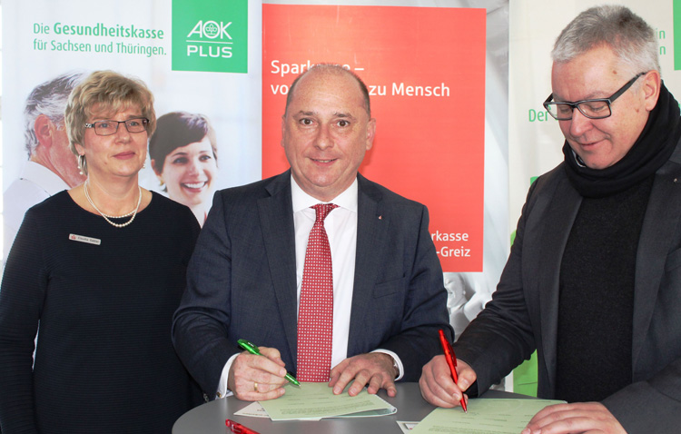 Vertragsunterzeichung bei der Sparkasse Gera-Greiz Vertragsunterzeichung bei der Sparkasse Gera-Greiz
