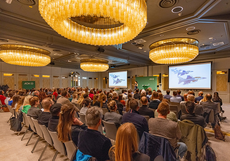 Nicola Winter hält die Keynote vor großem Publikum