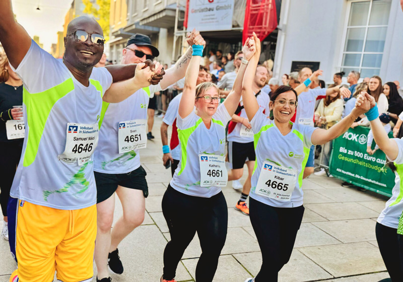 Firmenlauf: stärkt den Zusammenhalt und die Motivation im Team. Firmenlauf: stärkt den Zusammenhalt und die Motivation im Team.