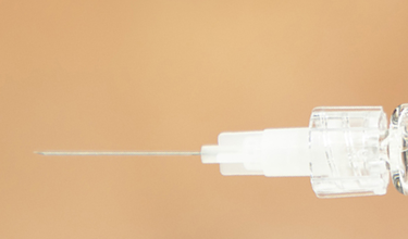 Spritze mit Impfstoff (Symbolbild)