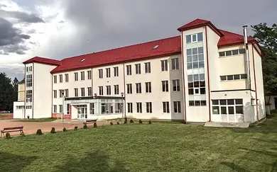 Foto: Kleine Klinik in ländlicher Umgebung
