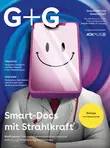 Titelbild der Zeitschrift "G+G – Gesundheit und Gesellschaft", Ausgabe 4/2025. Das Cover zeigt eine Illustration: Ein Arzt oder eine Ärztin in weißem Kittel mit Stethoskop, dessen Kopf durch ein Smartphone ersetzt ist. Auf dem Bildschirm des Smartphones ist ein großes Smiley-Gesicht zu sehen. Im unteren Bereich des Bildes steht in großer Schrift: „Smart-Docs mit Strahlkraft“. Darunter der Untertitel: „Medfluencer: Gesundheitskommunikation zwischen Aufklärung, Unterhaltung und Kommerz“. Linksseitig werden weitere Inhalte angekündigt: „Überblick: Ansprüche, Strukturen und Reformbedarf in der Pflegeberatung“ sowie „Interview: Moderatorin Okka Gundel über ihr Leben nach der Brustkrebs-Diagnose“. Ein gelber Kreis rechts unten weist auf eine Beilage hin: „G+G Wissenschaft“.