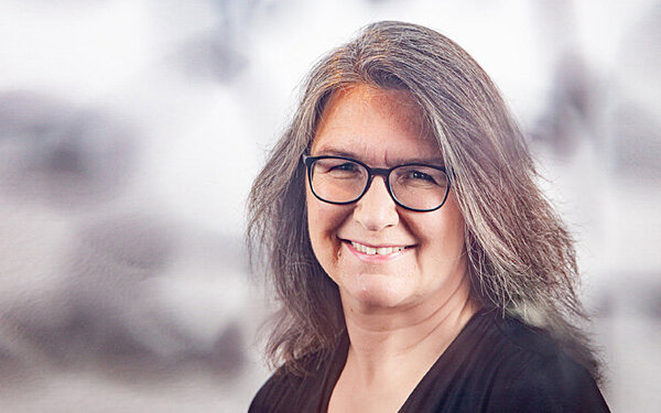 Porträt von Univ. Prof. Dr. Annette Peters, Direktorin des Instituts für Epidemiologie am Helmholtz Zentrum München für Gesundheit und Umwelt (HMGU),