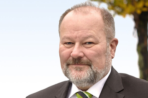 Das Bild zeigt Peter Oberst.