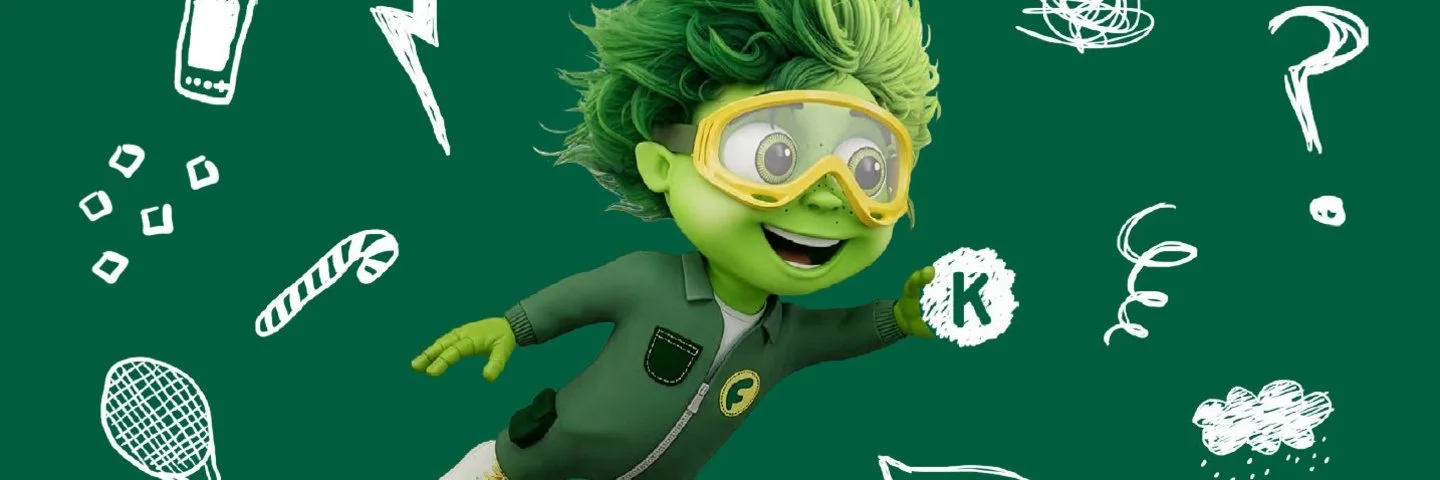 Flipsi fliegt mit gelber Schutzbrille und grünem Overall vor einem grünem Hintergrund mit weißen Kreidezeichnungen.