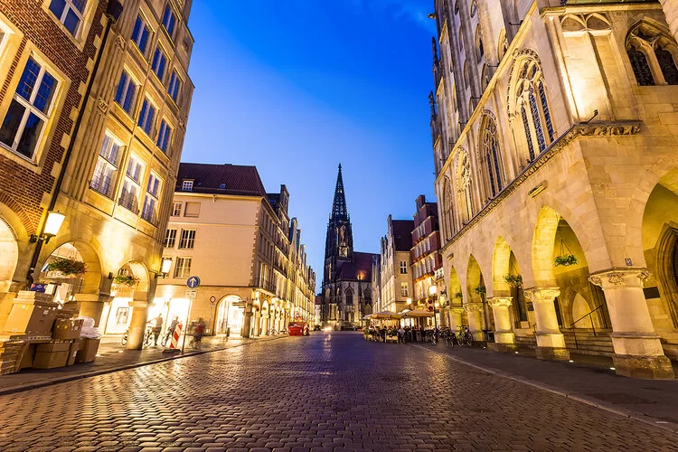 Prinzipalmarkt in Münster in der Nacht.