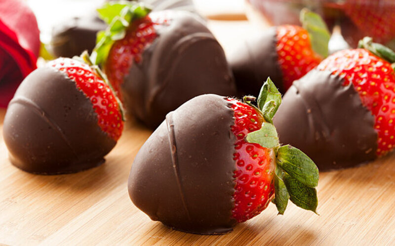 Für Diabetiker eignen sich schokoladenüberzogene Erdbeeren.