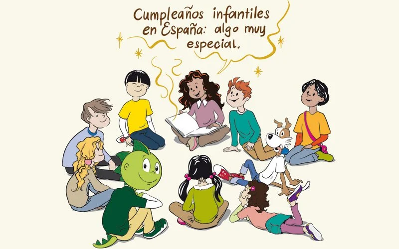 Jolinchen und Zausi sitzen mit mehreren Kindern auf dem Boden, eines der Kinder liest aus einem Buch etwas vor.