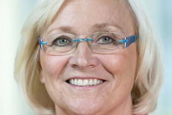 Das Bild zeigt Heike Gebhard.