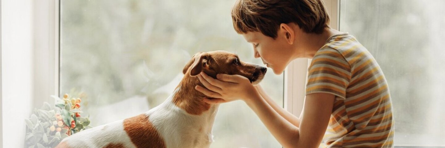 Ein Haustier kann auch für die emotionale Entwicklung von Kindern wertvoll sein.