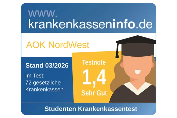 Zu sehen ist das blaue Siegel von krankenkasseninfo.de, mit einer Illustration rechts im Bild von einer lachenden Studentin in schwarzem Talar.