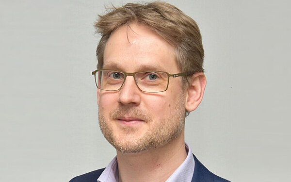 Dr. Jörg Signerski, Facharzt für Psychiatrie und Psychotherapie und zertifizierter Sexualtherapeut