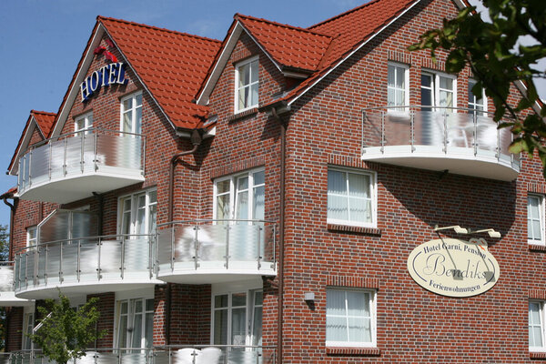 Das ***-Hotel Garni Bendiks in Horumersiel lädt zu Aktiv-Urlaub und Entspannung ein.
