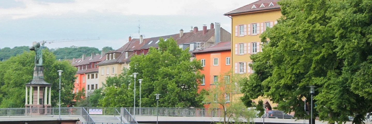 Stadtansicht von Pforzheim in Germay mit enz