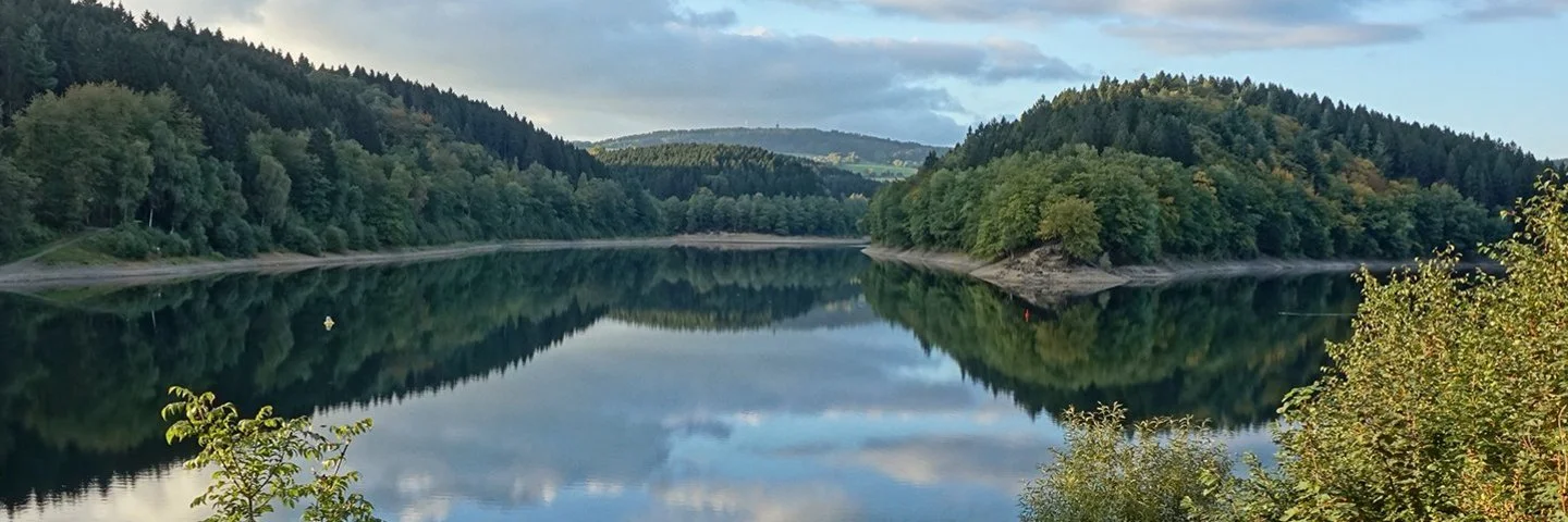 Aggertalsperre-Stausee der Agger bei Gummersbach, Oberbergischer Kreis, Deutschland