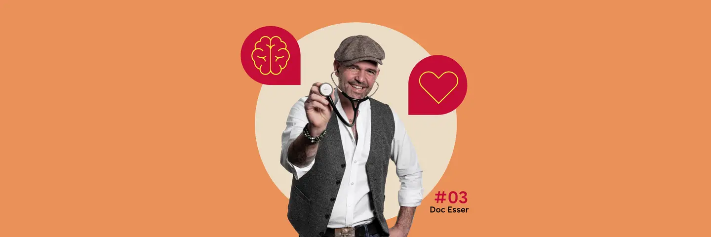 In der Mitte ist ein Foto von Doc Esser mit Schirmmütze und Stethoskop zu sehen. Illustrationen daneben zeigen ein Gehirn und ein Herz.