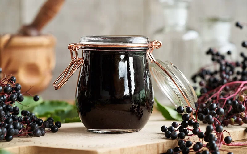 Holunderbeeren: Rezept und Tipps zum Verarbeiten