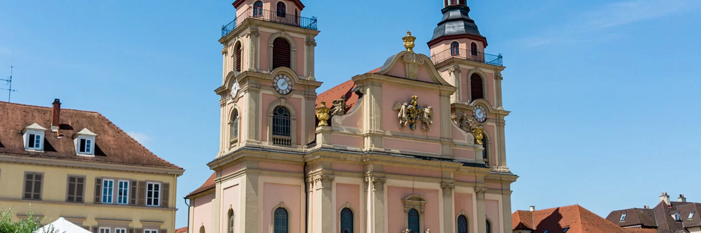 Blick auf den historischen Barockmarkt in Ludwigsburg