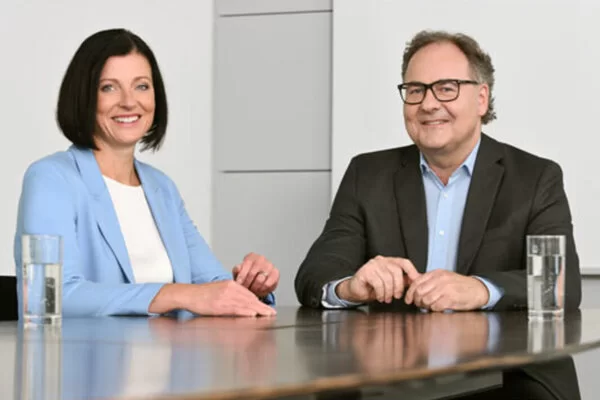 Daniela Teichert, Vorsitzende des Vorstandes und Hans-Joachim Fritzen, Stellvertretender Vorsitzender des Vorstandes.