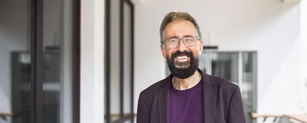 Portraitfoto des Psychologen und Erziehungswissenschaftlers Prof. Dr. André Frank Zimpel.