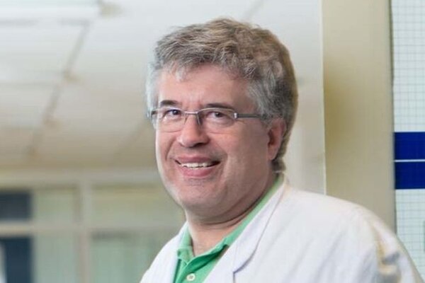 Auf dem Bild ist Professor Dr. Martin Katschinski zu sehen.