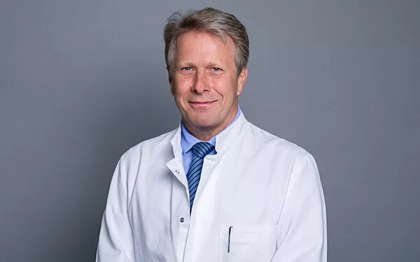 Dr. med. Ralph Oberneder