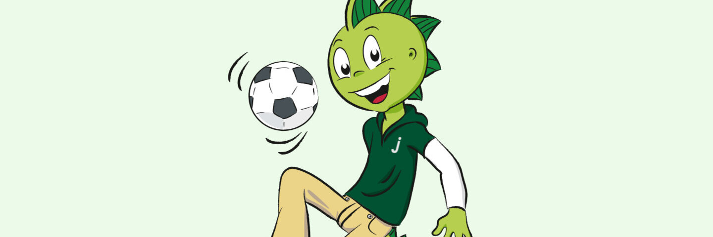 AOK-Drachenkind Jolinchen spielt Fußball