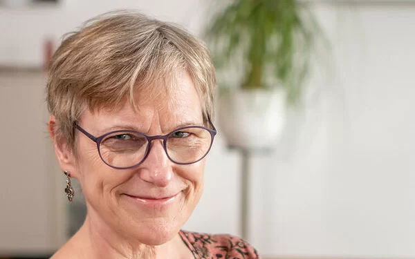 Prof. Dr. med. Dr. phil. Astrid Müller, Leitende Psychologin und Lehrbeauftragte an der Klinik für Psychosomatik und Psychotherapie der Medizinischen Hochschule Hannover (MHH)