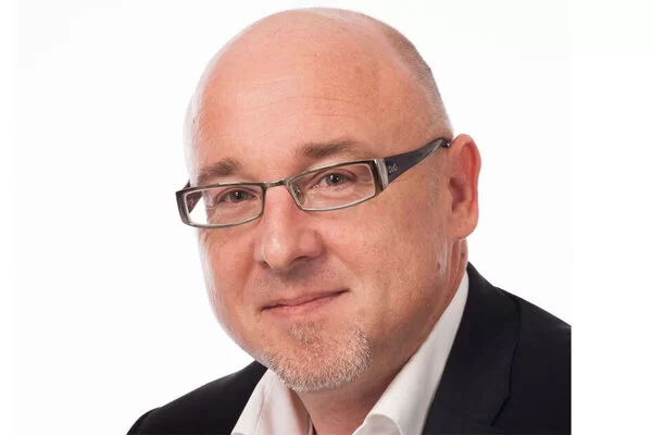 Das Bild zeigt Christian Schlag.