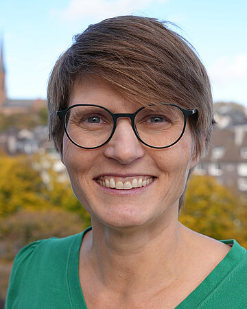 Foto: Portr&auml;t von Anna Baumert, Sozialpsychologin und Professorin an der Universit&auml;t Wuppertal
