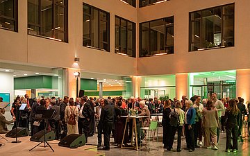 Foto: Blick in die Menge, Herbstfest des AOK-Bundesverbandes 2025