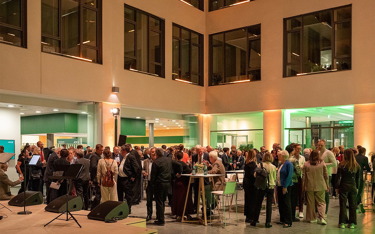 Foto: Blick in die Menge, Herbstfest des AOK-Bundesverbandes 2025