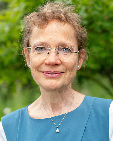 Portr&auml;t: Prof. Dr. Daniela Berg, Fach&auml;rztin f&uuml;r Neurologie und Pr&auml;sidentin der Deutschen Gesellschaft f&uuml;r Neurologie.
