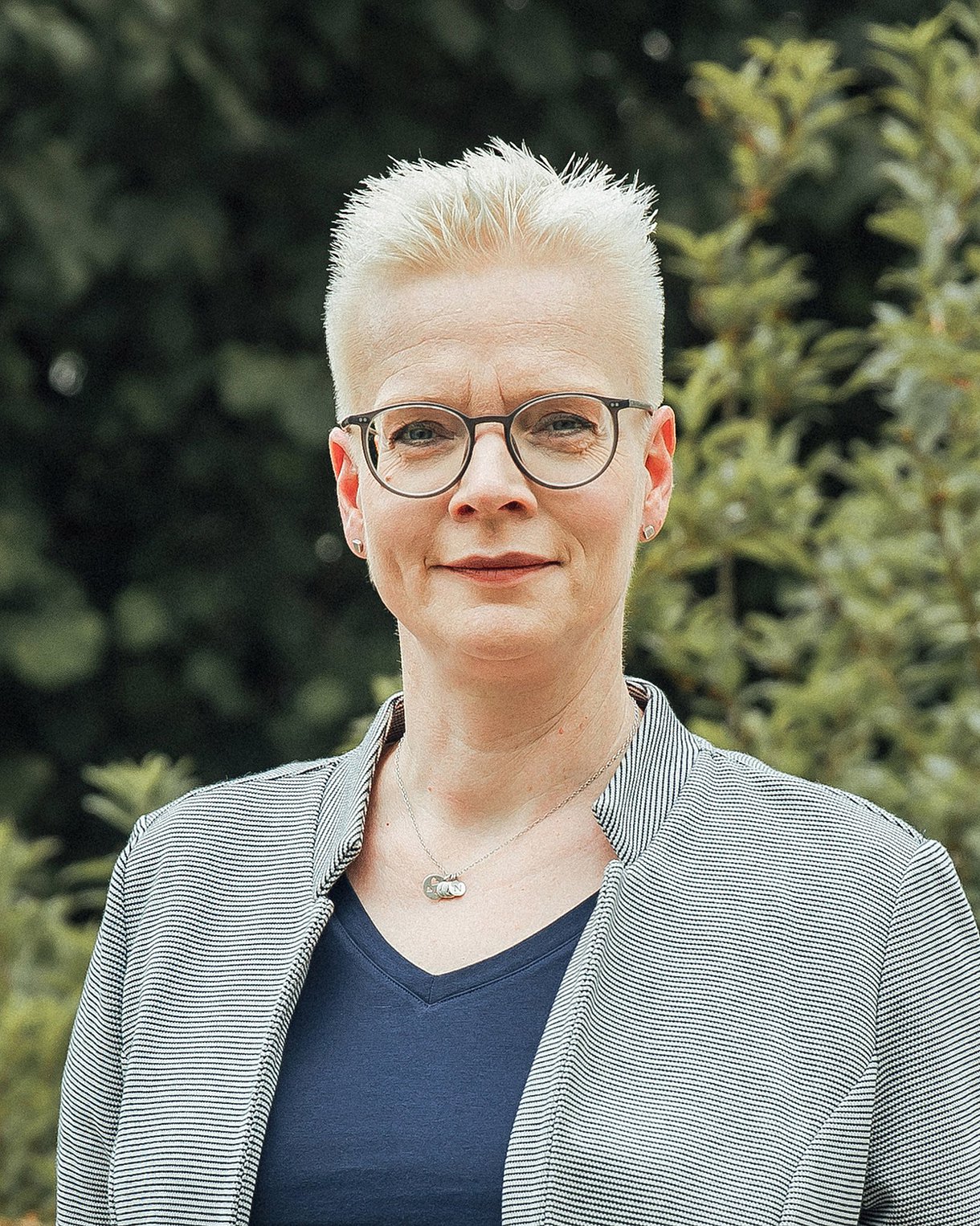 Foto: Porträt von Dr. Kristina Böhm, Vorsitzende des Bundesverbandes der Ärztinnen und Ärzte des Öffentlichen Gesundheitsdienstes (BVÖGD).
