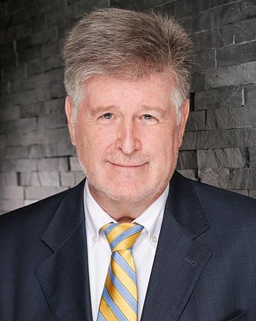 Foto: Ernst Hauck, deutscher Jurist und ehemaliger Vorsitzender Richter am Bundessozialgericht.
