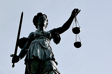 Bild der Justitia vom Frankfurter Gerechtigkeitsbrunnen