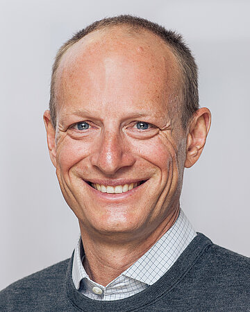 Foto: J&ouml;rg Meerpohl, Direktor des Instituts f&uuml;r Evidenz in der Medizin am Universit&auml;tsklinikum Freiburg und wissenschaftlicher Vorstand der Cochrane Deutschland Stiftung. 