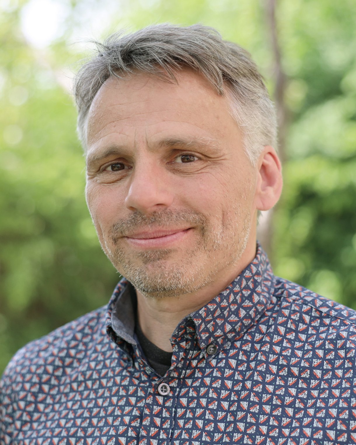 Portrait: Prof. Dr. Fabian Leendertz, ehemaliges Mitglied der WHO-Expertengruppe zur Untersuchung des Ursprungs von SARS-CoV-2.