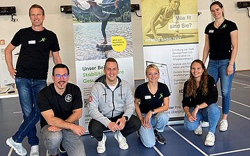 Zufrieden mit dem Tag (v.l.n.r): Dr. Patrick Anstett (IDAG), David Moll (AOK), Marc Conde (TSV), Jasmin Durm, Amelie Wahl und Melina Bopp (IDAG).