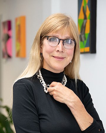Porträt von Prof. Dr. Eva Möhler, Chefärztin am Universitätsklinikum des Saarlandes und der SHG-Kliniken für Kinder- und Jugendpsychiatrie