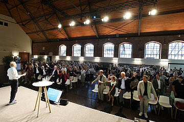 Podium und Publikum beim #AgendaGesundheit Forum im Juli 2026.