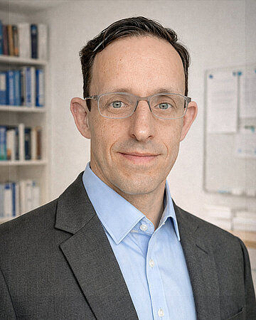 Foto: Portr&auml;t von Dr. Martin Roesler, Arzt im Stab Medizin des AOK-Bundesverbandes