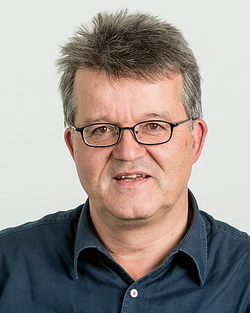 Foto: Portr&auml;t von Volker Finthammer, Korrespondent im Hauptstadtstudio des Deutschlandfunks.