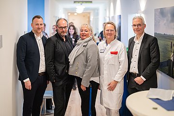 Eröffnungsfeier in einem Krankenhaus