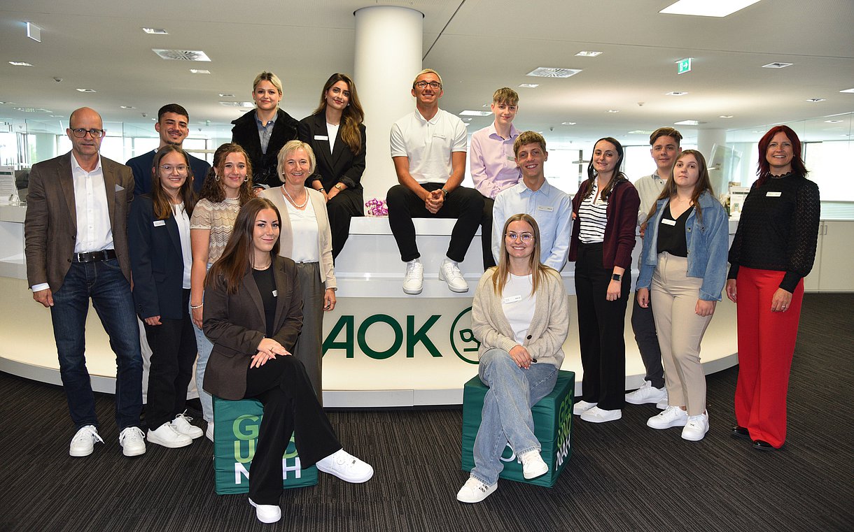 Gruppenfoto der Auszubildenden 2025 der AOK Schwarzwald-Baar-Heuberg