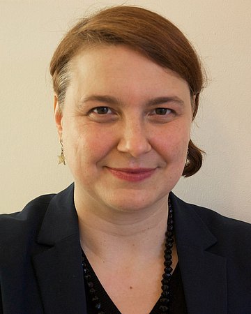 Foto: Porträt von Prof. Dr. Gertraud (Turu) Stadler Professorin für geschlechtersensible Präventionsforschung der Charité - Universitätsmedizin Berlin, Direktorin Forschungsgruppe Prävention.